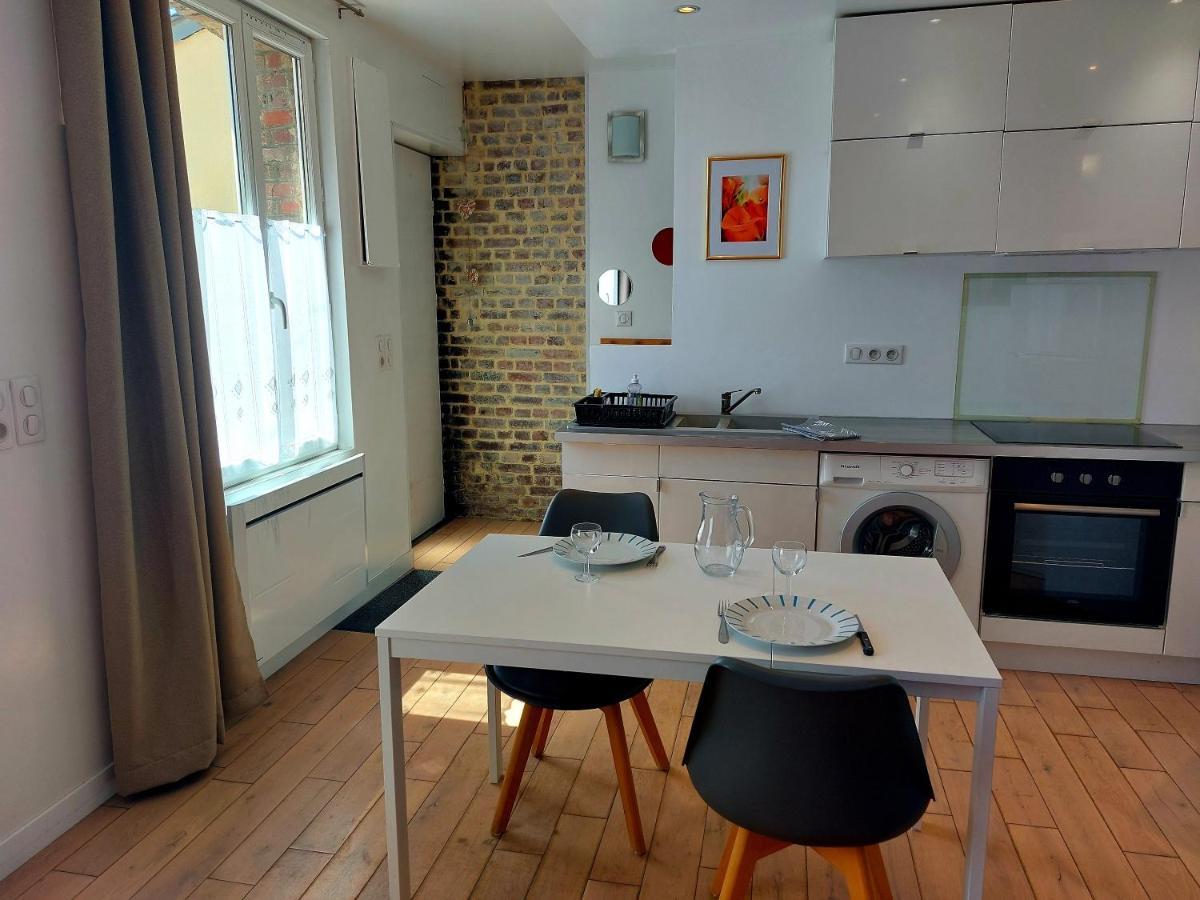 Les Belles Terrasses Dieppe ,3 Appartements , Le Vegetal De 1 A 8 Personnes , Le Tropical De 1 A 6 Personnes , Le Floral Avec Terrasse De 1 A 3 Personnes , Quartier Calme Au Stationnement Gratuit A Cote De L'Avenue Verte Экстерьер фото